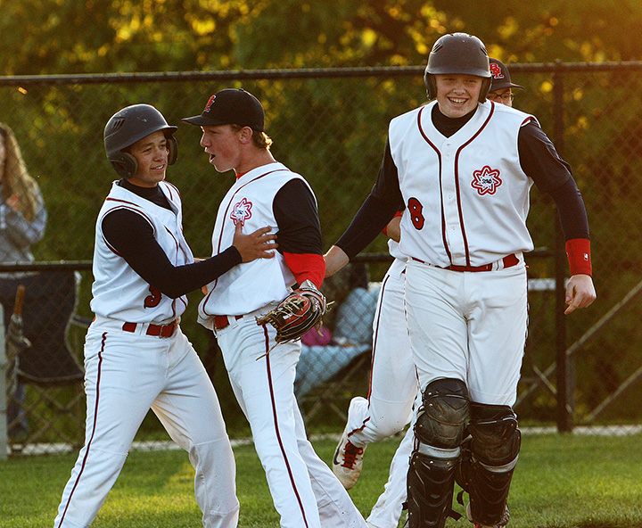 Stars knock off 3rd rank Bulldogs in HHC